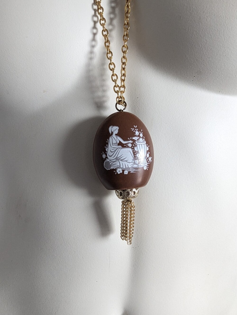 Rare! Vintage Grecian Motif Ceramic Perfume Pomander Long Chain Necklace